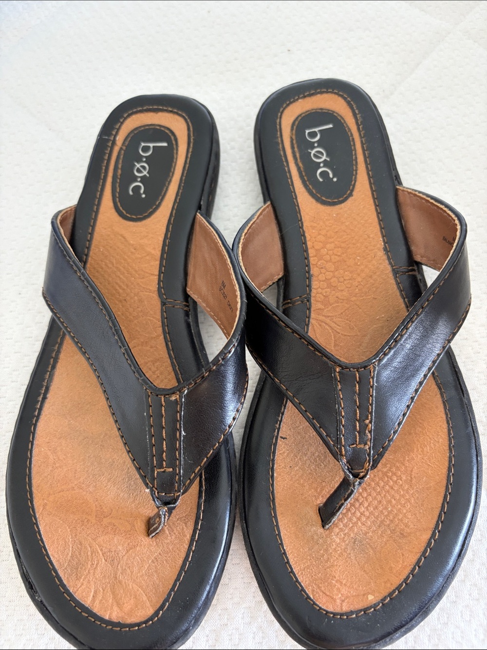 b.o.c. Black and Tan Leather Thong Sandals